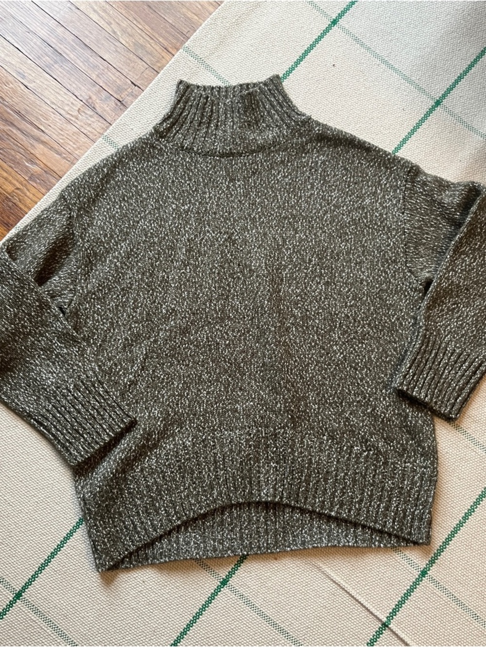 H&M Green Speckled Turtleneck Sweater